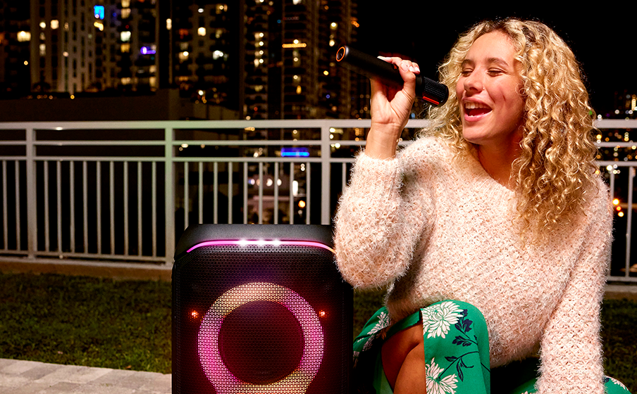 JBL PartyBox Wireless Mic Minimiza todo el ruido indeseado - Image