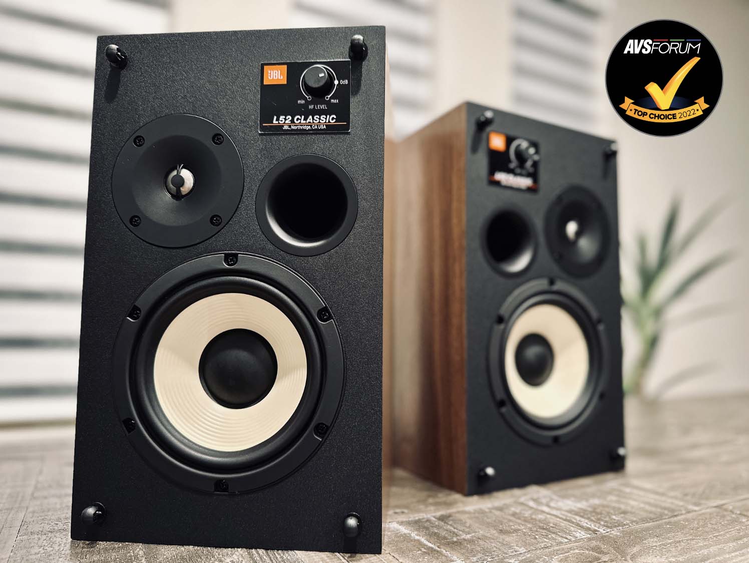 JBL L52 Classic Review - Big Sound in a Small (Retro) Package